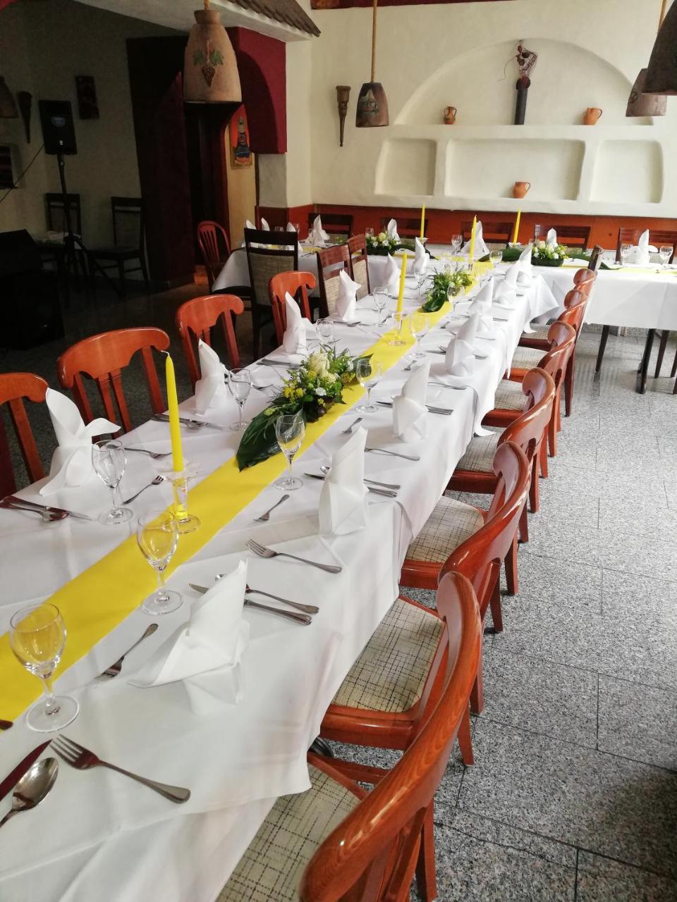 Hotel Central Restaurant El Barrio Grevenbroich Εξωτερικό φωτογραφία